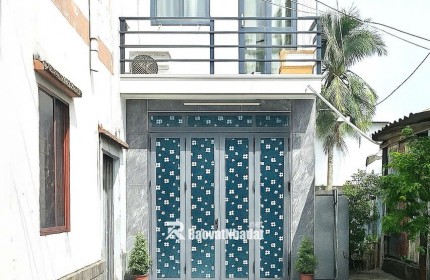 Nhà dưới 2 tỷ: 30m2 Sổ riêng 2 tầng, không QH LG, hẻm 4m sát mặt tiền trung tâm Q11. VŨ 0933910039