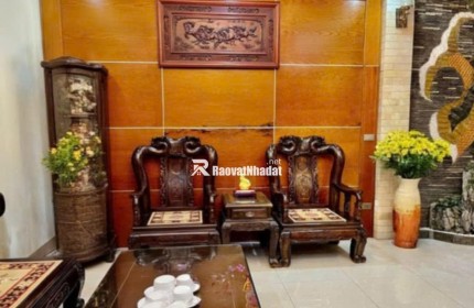 Lạc Long Quân nhà 4 tầng - 75m2, Lô góc, Ô tô , Gần Hồ, 19.5 tỷ, An cư trọn vẹn
