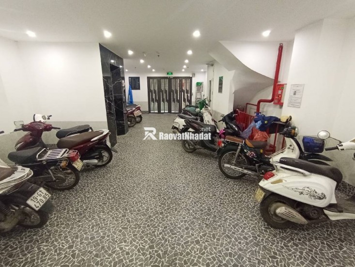BÁN CHUNG CƯ MINI 18 PHÒNG, GẦN VIỆN E, THÁNG THU 100 TRIỆU