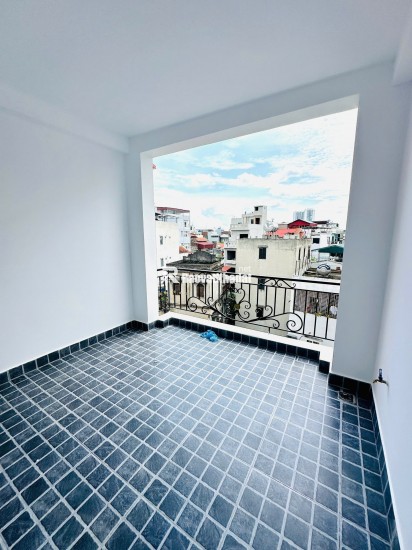 Chính chủ caàn nhượng  lại căn nhà tại ngõ 282 Kim Giang, DT36m2, 4 tầng giá 7,6 tỷ.