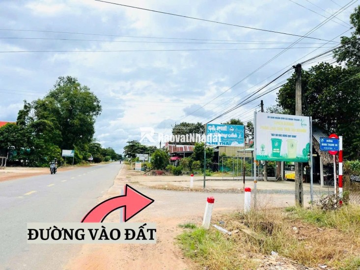 Bán đất phía sau chợ Thái Bình, 300m2 sẵn thổ cư, sổ sẵn, sang tên chỉ từ 285tr