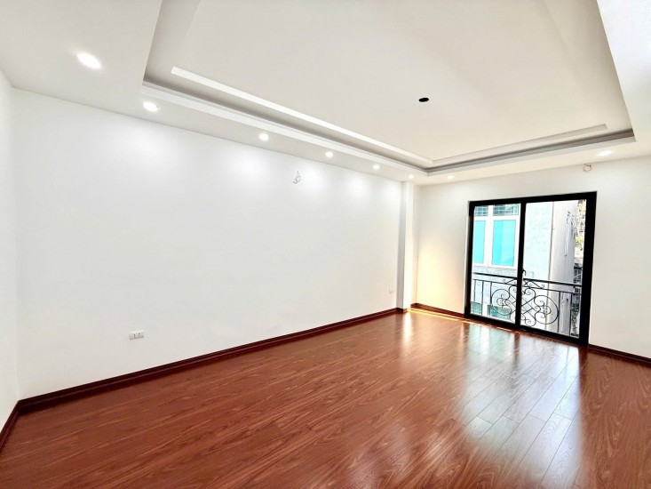 Bán nhà Trần Đại Nghĩa 5 tầng Thang máy, ô tô đỗ cửa ngõ thông kinh doanh