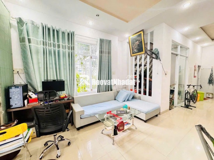 Nhà Mới 2 Tầng Gần Biển – Giá Chỉ 2 Tỷ 950 . diện tích 52m² Ngang 5.2m