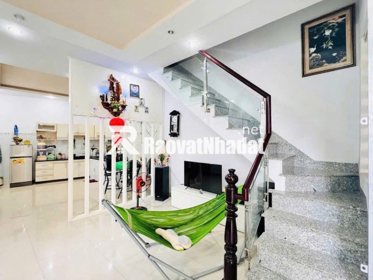 Nhà Mới 2 Tầng Gần Biển – Giá Chỉ 2 Tỷ 950 . diện tích 52m² Ngang 5.2m