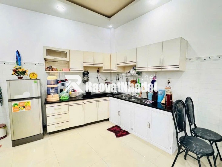 Nhà Mới 2 Tầng Gần Biển – Giá Chỉ 2 Tỷ 950 . diện tích 52m² Ngang 5.2m