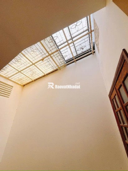 [ HOT] THÔNG THOÁNG TẠI Q7– NHÀ MẶT TIỀN HẺM – ĐƯỜNG XE HƠI THẲNG TỚI NHÀ  – GIÁP CÁC TRUNG TÂM Q1, Q4. NHÀ CỰC ĐẸP 4 TẦNG CÓ THỂ VÀO Ở LUÔN  – CHÍNH CHỦ – SỔ HỒNG VUÔNG A4 – CHỈ NHỈNH  8 TỶ