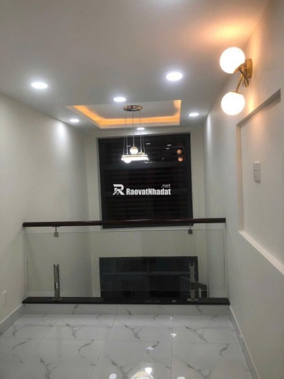 [ HOT] TIỆN NGHI TẠI Q7– NHÀ MẶT TIỀN – ĐƯỜNG XE HƠI THẲNG TỚI NHÀ  – GIÁP CÁC TRUNG TÂM Q1, Q4, Q8. NHÀ CỰC ĐẸP 3 TẦNG CÓ THỂ VÀO Ở LUÔN  – CHÍNH CHỦ – SỔ HỒNG VUÔNG A4 – CHỈ NHỈNH  6 TỶ