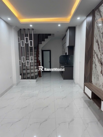 Nhà 5 tầng, 33m2, Di Trạch, Hoài Đức, 4,95 tỷ.