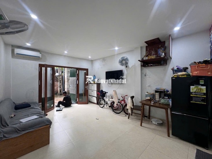 CỰC HIẾM - BÁN NHÀ C4 -  PHỐ BẮC CẦU - BỒ ĐỀ- 35M2 - ĐƯỜNG OTO - VIEW TRƯỜNG HỌC