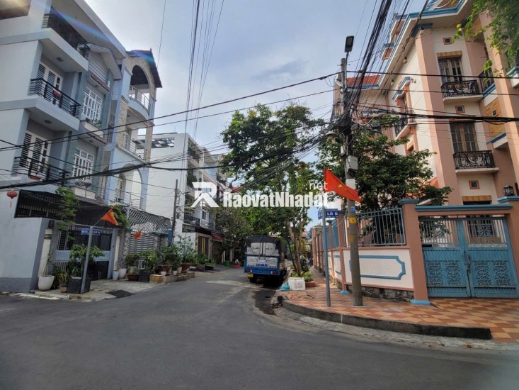 Biệt thự góc siêu vip khu bộ công an quận 7 , 39 tỷ !!!!!!!!!