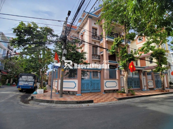 Biệt thự góc siêu vip khu bộ công an quận 7 , 39 tỷ !!!!!!!!!