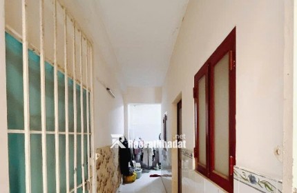[ HOT] THÔNG THOÁNG TẠI Q7– NHÀ MẶT TIỀN HẺM – ĐƯỜNG XE HƠI THẲNG TỚI NHÀ  – GIÁP CÁC TRUNG TÂM Q1, Q4. NHÀ CỰC ĐẸP 4 TẦNG CÓ THỂ VÀO Ở LUÔN  – CHÍNH CHỦ – SỔ HỒNG VUÔNG A4 – CHỈ NHỈNH  8 TỶ