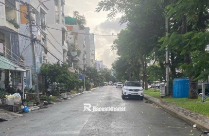 [ HOT] TIỆN NGHI TẠI Q7– NHÀ MẶT TIỀN – ĐƯỜNG XE HƠI THẲNG TỚI NHÀ  – GIÁP CÁC TRUNG TÂM Q1, Q4, Q8. NHÀ CỰC ĐẸP 3 TẦNG CÓ THỂ VÀO Ở LUÔN  – CHÍNH CHỦ – SỔ HỒNG VUÔNG A4 – CHỈ NHỈNH  6 TỶ