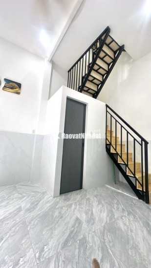 nhà mới 3 tẩng chỉ nhỉnh 2 tỷ