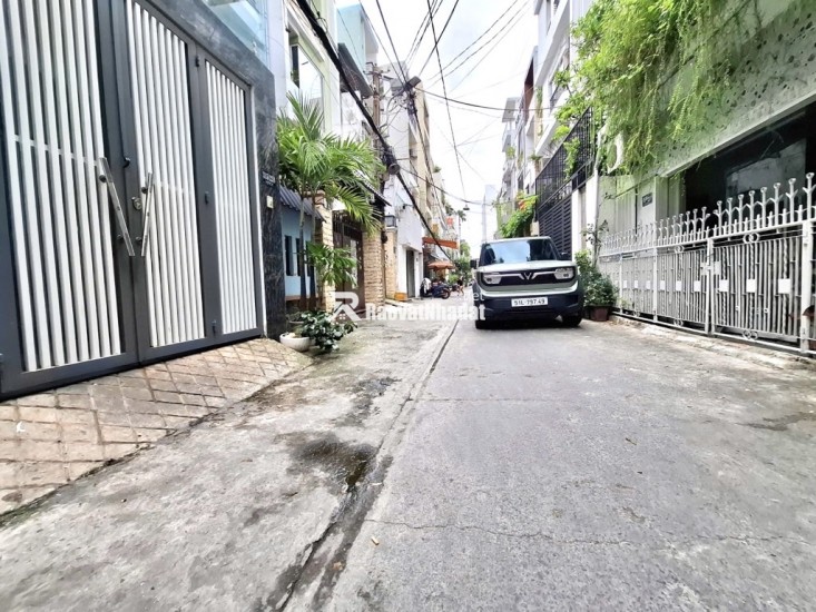 HIẾM -HẺM XE HƠI ĐỖ CỬA LÊ VĂN SỸ Q3 - NHÀ ĐẸP - TRỆT, 3 LẦU, SÂN THƯỢNG - NỞ HẬU TÀI LỘC - CHỈ NHỈNH 8 TỶ