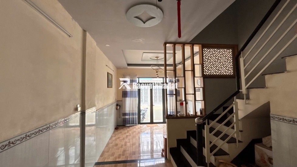 Bán nhà chính chủ - sổ hồng riêng , đg nhựa 12m