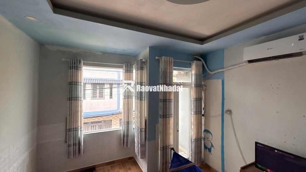 Bán nhà chính chủ - sổ hồng riêng , đg nhựa 12m