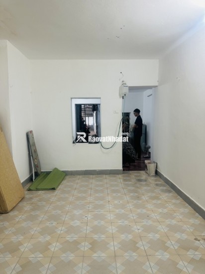 Bán căn nhà Trần Cung, Giá tốt- ở ngay, 33m², 4,6 tỷ