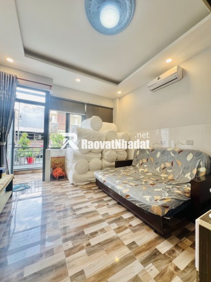 Nhà mặt tiền chợ Tân Bình, 4x17,5 xây 4 tầng cứng đẹp giá chỉ 9,999 tỷ