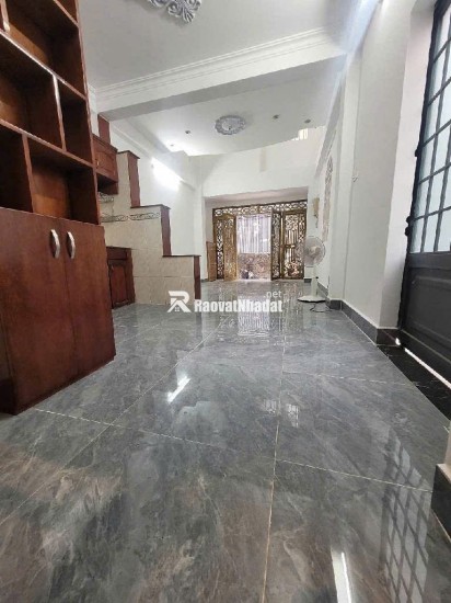 Nhà đường Nguyễn Thượng Hiền 5 tầng, 4pn gần trung tâm giá chỉ 6,25 tỷ ,nhà mới cứng đầu tư ngon