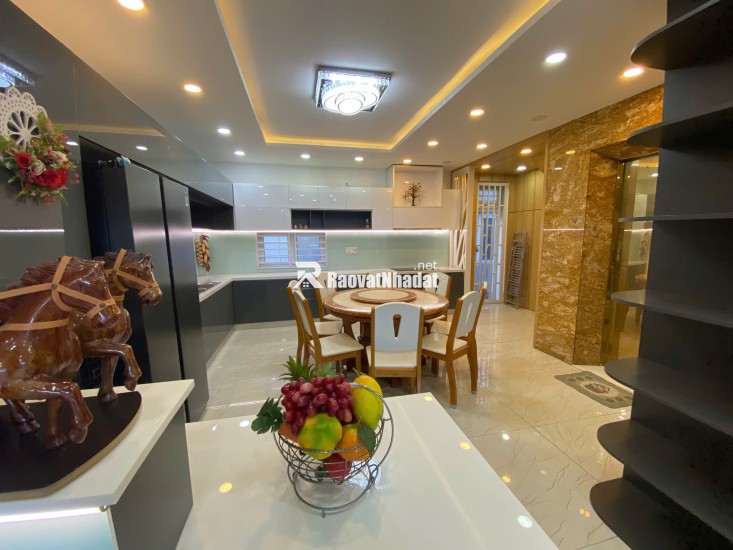 NHANH TAY SỞ HỮU BIỆT THỰ SIÊU ĐẸP–LONG LANH TRÊN ĐƯỜNG THĂNG LONG-DT KHỦNG 150M