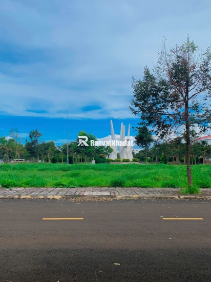 Đất nền tại KĐT Ân Phú, chính chủ, sẵn sổ, vị trí đẹp view công viên giá 3,2 tỷ