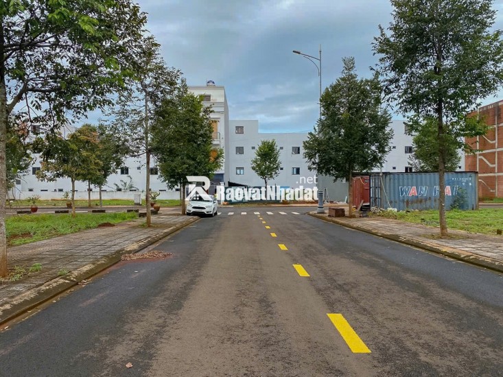 Đất nền tại KĐT Ân Phú, chính chủ, sẵn sổ, vị trí đẹp view công viên giá 3,2 tỷ