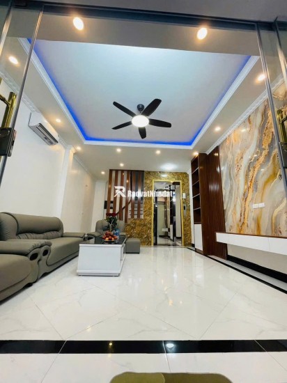CHÍNH CHỦ MAI DỊCH - CẦU GIẤY- 38M2-6 TẦNG THANG MÁY- NHỈNH 10đ - Ô TÔ ĐỖ CỔNG