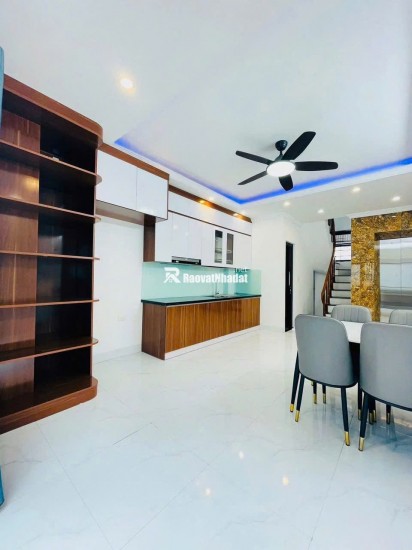 CHÍNH CHỦ MAI DỊCH - CẦU GIẤY- 38M2-6 TẦNG THANG MÁY- NHỈNH 10đ - Ô TÔ ĐỖ CỔNG