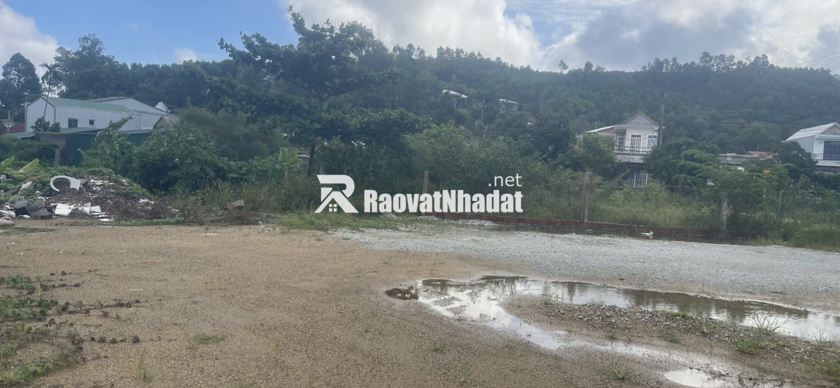 ĐẤT NỀN DÃY PHÂN LÔ VIEW HỒ CỰC ĐẸP - ĐƯỜNG PHÙNG QUÁN, TP HUẾ