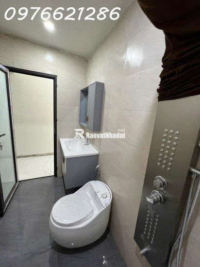 BÁN NHÀ 59M² GẦN CẦU CHUI – NGUYỄN VĂN CỪ, Ô TÔ ĐỖ CỔNG – DÂN XÂY 3 TẦNG CHẮC CHẮN, GIÁ CHỈ HƠN 6 TỶ