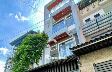 Nhà 4 tầng, hẻm 1 xẹt Đỗ Xuân Hợp, dòng tiền ổn định 10 triệu/tháng, chưa tới 4 tỷ.