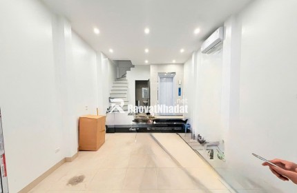 Bán Gấp Nhà Cầu Giấy 6 Tầng Thang Máy 40m2 Chỉ Nhỉnh 9 tỷ