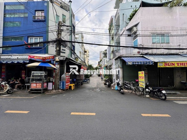 Bán nhà Hẻm ô tô ngay phố ẩm thực Phú Thọ Hòa, 67m2, 2 tầng, Vị trí kinh doanh, Chỉ 7tỷ nhỉnh