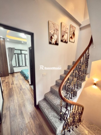 Bán nhà phố Lò Đúc TT quận Hai Bà Trưng, 30m ra mặt phố ,  35m, 5 tầng, nhà đẹp, full nội thất , 7.5 tỷ