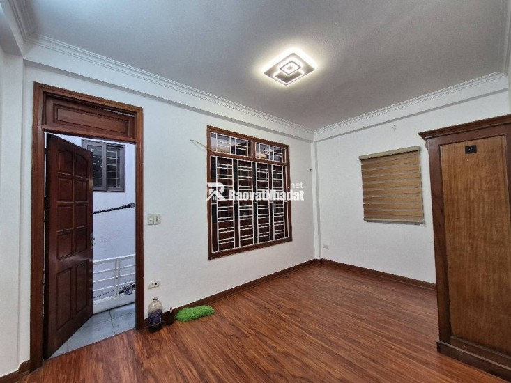  Đại La – 45m – 5 Tầng – Mặt Tiền 5m – Giá: 10.8 Tỷ