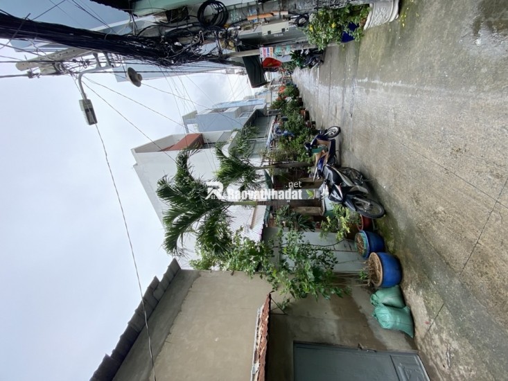  HIẾM CÓ – ĐẤT LỚN QUẬN 7,  8.6 × 30M
Ô TÔ VÀO NHÀ – CHỈ 80 TRIỆU/M² 