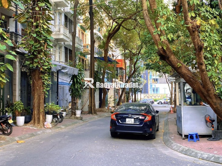 Duy Nhất 1 Căn ! Phân lô mặt ngõ Nguyễn Khánh Toàn, xe con tránh kinh doanh, 80m, trước mặt 9m