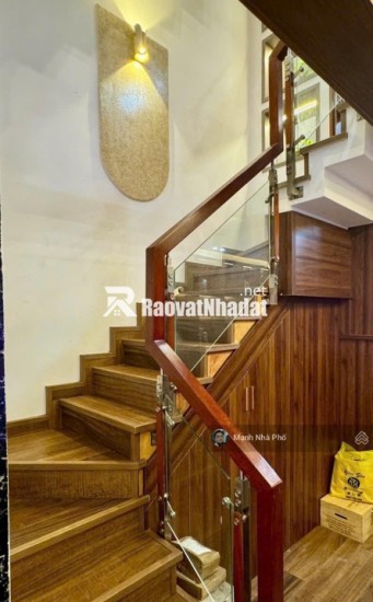 BIỆT THỰ LÊ VĂN THỌ P9 GÒ VẤP 6 TẦNG THANG MÁY FULL NỘI THẤT GỖ CAO CẤP 80m² GIÁ 12.8 T TL