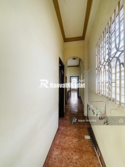 BÁN NHÀ BÀU CÁT NGUYỄN HỒNG ĐÀO GẦN NHÀ GA METRO 4.1M x 23M 3 TẦNG GIÁ 10.9T TL