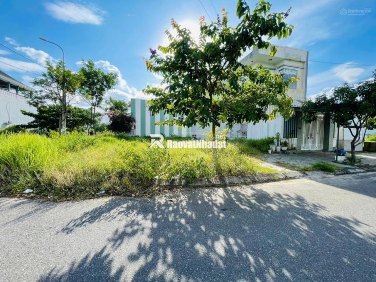 Bán đất thổ cư Mai Văn Ngọc, Hòa Hiệp Nam, Liên Chiểu, Đà Nẵng. 105m2, giá 4.2 tỷ, sổ đỏ, hướng Đông Bắc. LH: 0877661879