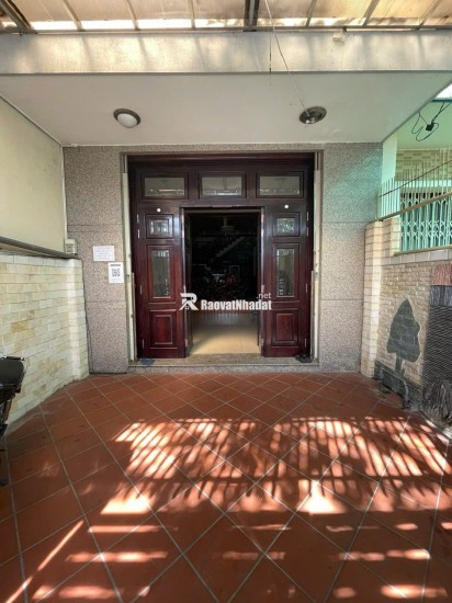 Chu thuê nhà 3 tầng nguyên căn mặt đường Lê Hồng Phong, Phước Long cũ, sát đường Cao Xuân Huy thông từ Biển vào dự án Charmora C.ty của