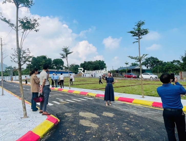 SỐC ĐẤT HÀ NỘI - GIÁ 2,3 TỶ GẦN ĐẠI HỌC QUỐC GIA - TRƯỜNG FPT