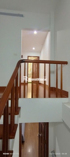 Bán Nhà 34m2- 5 tầng, full nội thất cao cấp– Đường Láng – Đống Đa– Ngõ Nông