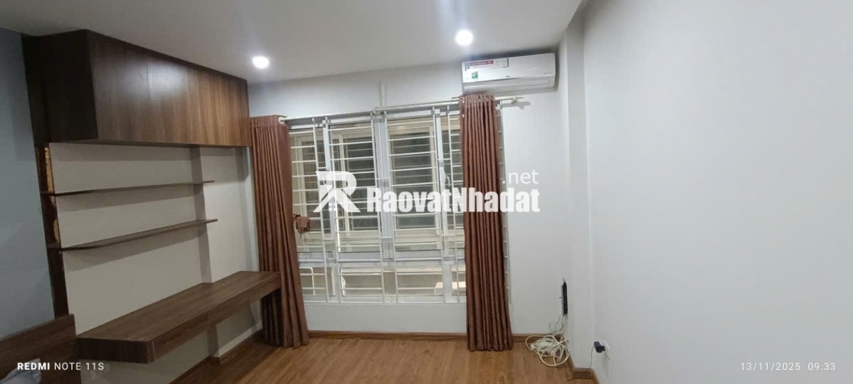 Bán Nhà 34m2- 5 tầng, full nội thất cao cấp– Đường Láng – Đống Đa– Ngõ Nông