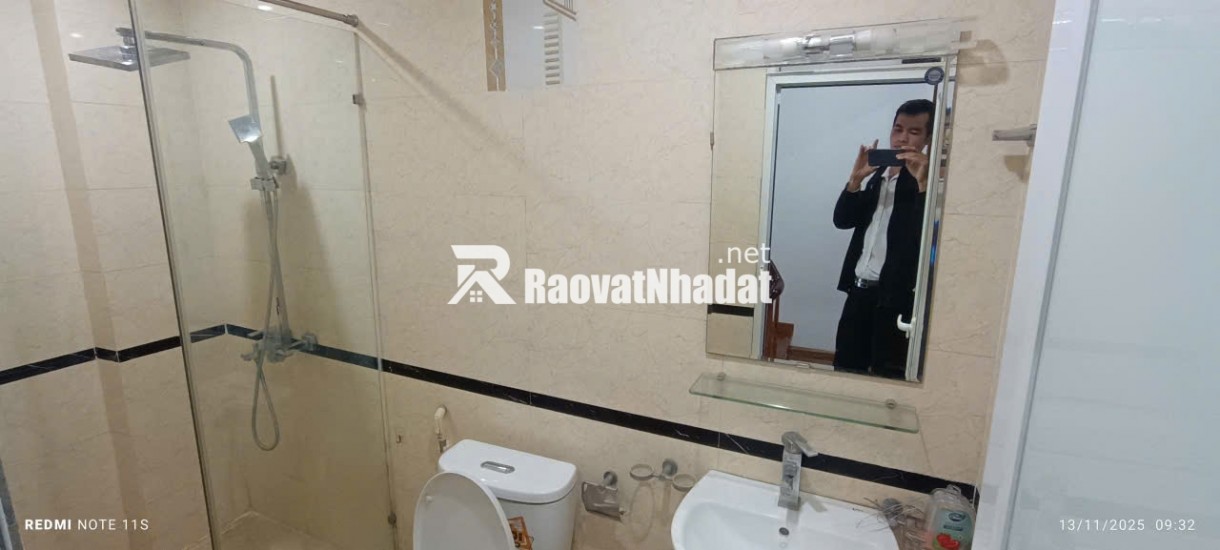 Bán Nhà 34m2- 5 tầng, full nội thất cao cấp– Đường Láng – Đống Đa– Ngõ Nông