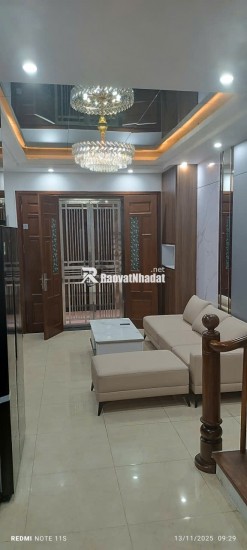 Bán Nhà 34m2- 5 tầng, full nội thất cao cấp– Đường Láng – Đống Đa– Ngõ Nông