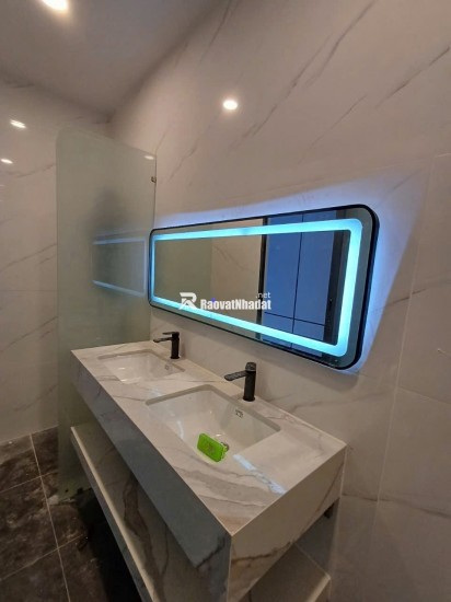 Bán rất gấp Mặt Tiền CXBH Quận 10, DT:4.5x15, T+5L Gái 18.5 tỷ TL