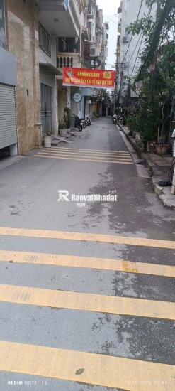 Siêu hiếm – Nhà lô góc Nguyễn Chí Thanh 58m2 – Mặt tiền 4.5m– ô tô vào nhà – Ngõ thông- 26 tỷ.