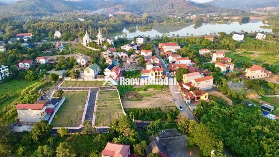 Chính chủ vk ck em  làm việc cho một cty ở Hà Nội - Đã có sổ   giá . .  nhỉnh 1ty